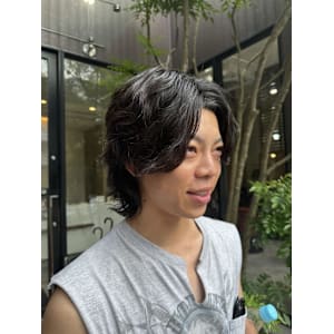 緩めウルフパーマ/山本凌也