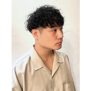 ツイストスパイラルパーマ ツーブロック マッシュショート