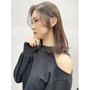 TIARA 博多店×ミディアム