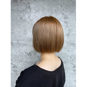 Blossom《髪質改善/縮毛矯正/ケアブリーチ/艶カラー》