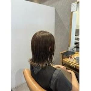 透明感たっぷりオリーブベージュ