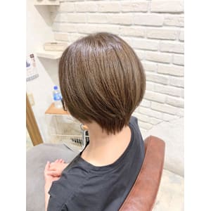 【MAGIC 小名木】丸みショート＆ベージュカラー