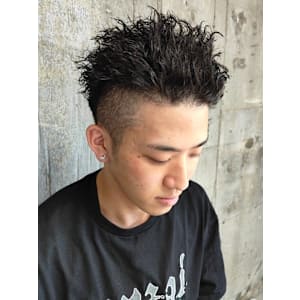 ツーブロック　オールバック　ツイストスパイラルパーマ　黒髪