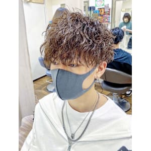 横浜メンズツイストパーマツイストスパイラルマッシュパーマ眉毛