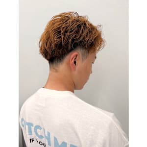 ブラウン系 刈り上げ 無造作マッシュ