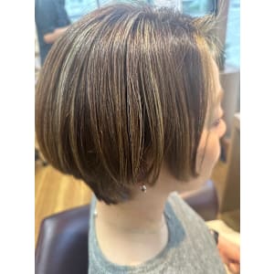 柔らか丸みシルエットボブ