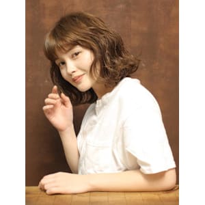 ミディアムボブ