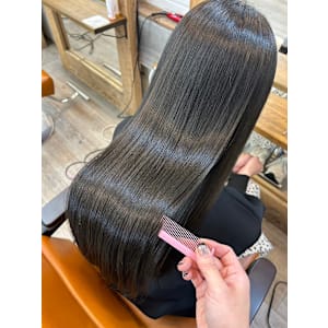 丸型卵形髪質改善縮毛矯正ストレート美髪アッシュブラック渋谷