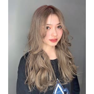 大人レイヤーパーマ無造作パーマレイヤーロングブロンドベージュ