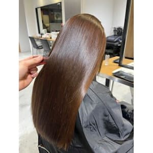 ストレートおすすめです！梅雨時期に、、【acala吉祥寺】