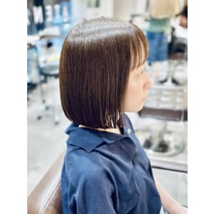 【透明感×美白効果】切りっぱなしボブ×アッシュベージュ