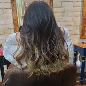 カット＋グラデーションカラーブリーチカラー