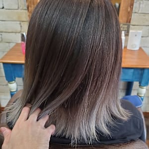 カット＋グラデーションカラーブリーチカラー