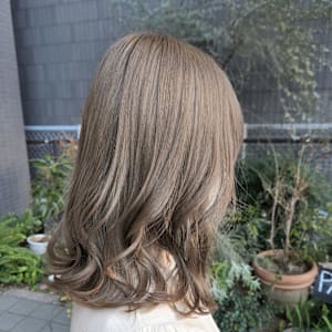 カット＋ブリーチカラー