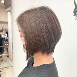 カット、カラー、トリートメント