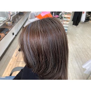 カット、カラー、トリートメント