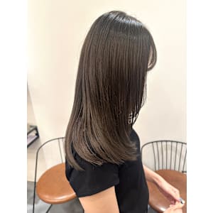 池袋 イルミナカラー 髪質改善 レイヤー オリーブ ベージュ