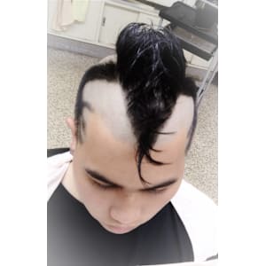 トカゲヘアー レザーアート イグアナ 爬虫類の続きね