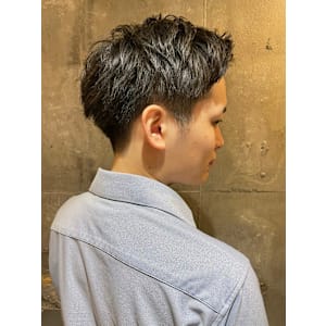 直毛でもできるツーブロックビジネススタイル