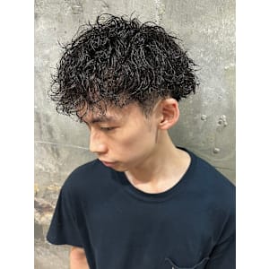 ツーブロック　束感　ツイストスパイラルパーマ