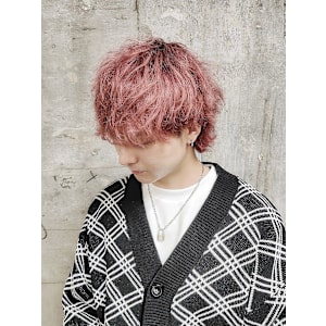 マッシュウルフ×ピンク　ハイトーン　ブリーチ