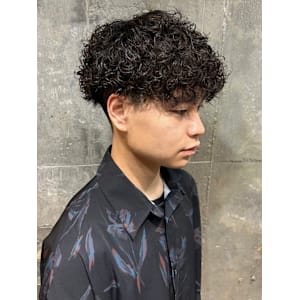 ハードパーマ　束感プードルパーマ　ツーブロックマッシュ