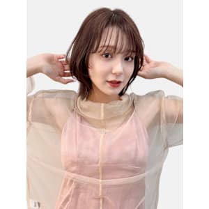 くびれボブミニウルフ透明感シルバーアッシュカールパーマ