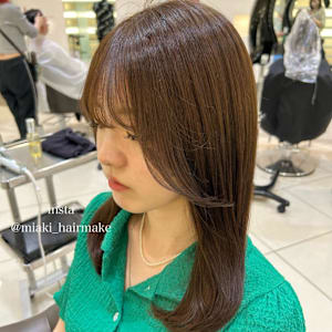 ＊ツヤ感オリーブベージュ