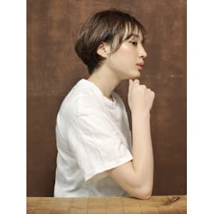 カジュアルショートボブ