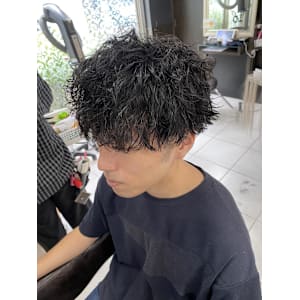 メンズ/ツイスパ/眉カット　岩様【錦糸町北口】