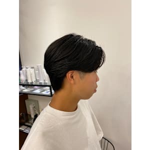 池袋/メンズヘア/ニュアンスパーマ/センターパート