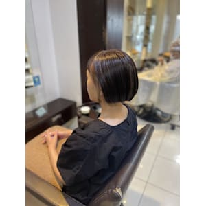 白髪を活かしたインナーカラー