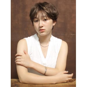 カジュアルショート