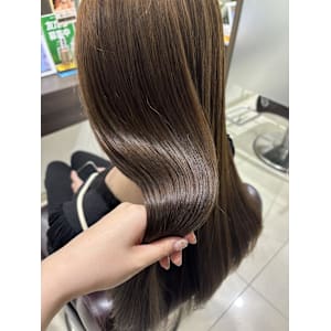 やわらかベージュ