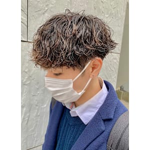 波巻きスパイラルマッシュメンズパーマ