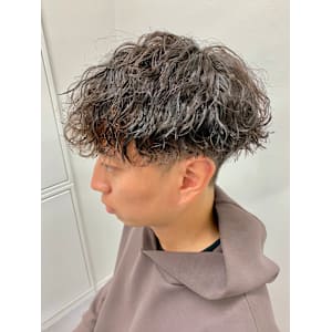 波巻きスパイラル/メンズパーマ／マッシュ