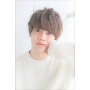 中川大志風髪型　束感スウィートマッシュ　ネープレス　前髪長め