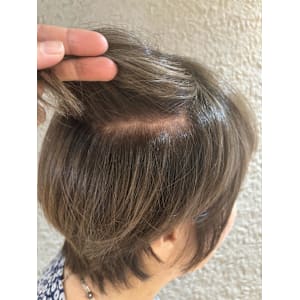 脱白髪染め＊ 透明感のあるハイライト - Heart box 四ツ谷店【ハートボックス ヨツヤテン】掲載中