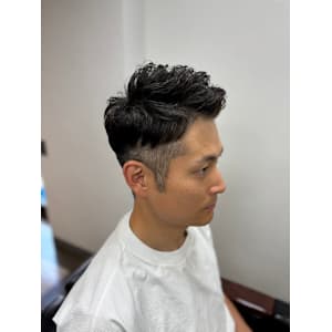 直毛でお困りの方必見！！ナチュラルアイロンパーマ☆