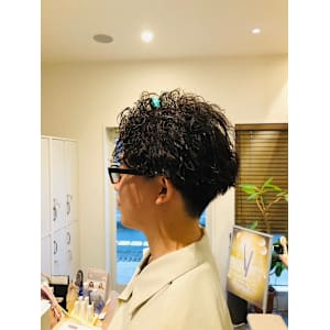 黒髪マッシュパーマニュアンスヘア/メンズヘア