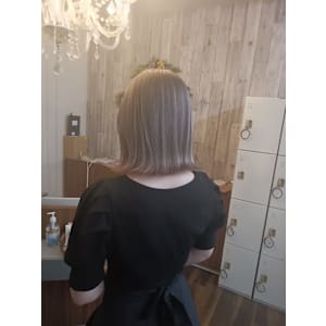 medel×ミディアム