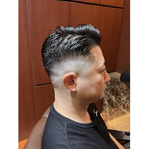 銀座　理容室　barberstyle スキンフェード