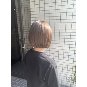 ボブ×ミルクティーベージュ