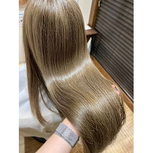 ハイトーンカラー/ベージュ/レイヤーロング/髪質改善