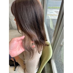 インナーカラー/ベージュ/ニュアンスカラー/小顔カット