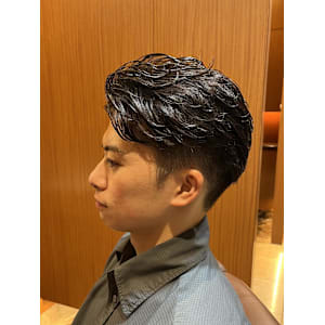 銀座　理容室　ビジネスマン