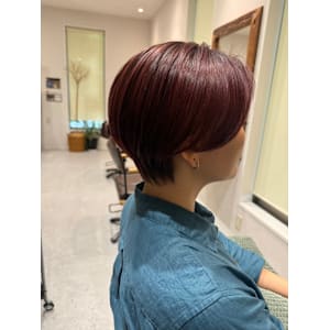小顔カット/艶髪/ハンサムショート/レッド/刈り上げ