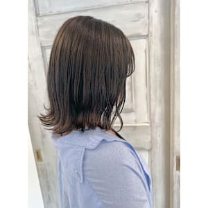 【透明感グレージュ】