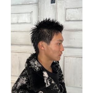 【スパイキーショート】