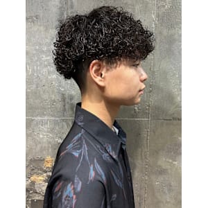 ハードパーマ　束感プードルパーマ　ツーブロックマッシュ